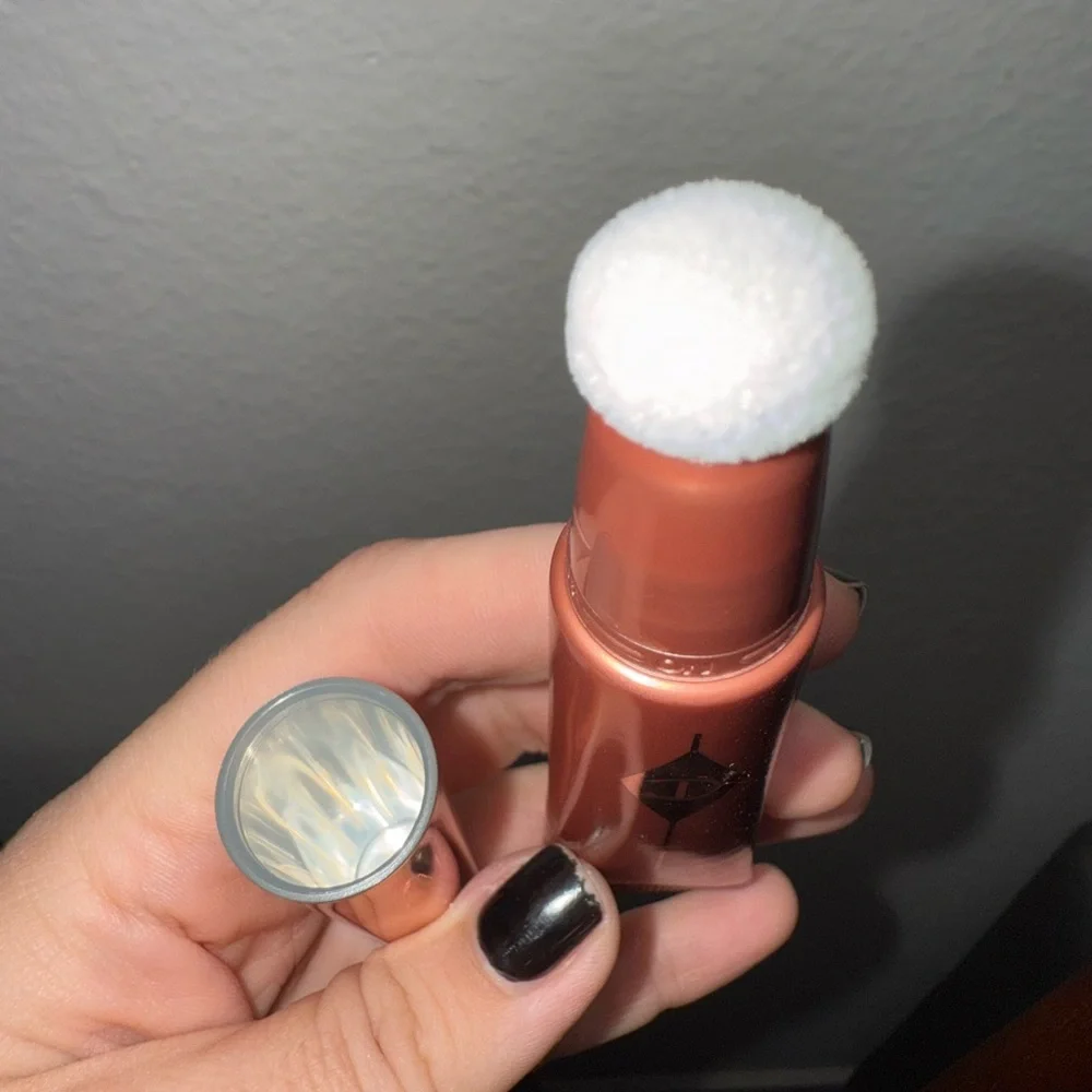 Charlotte Tilbury Glowgasm Beauty Light Wand High Blush